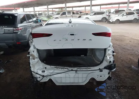 2019 Hyundai Elantra Sel z USA, uszkodzony, nr VIN 5NPD84LF4KH409013